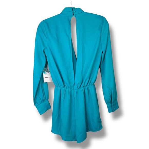 Superdown NWT Kaycie Teal Drape Neck Flowy Crepe Long Sleeve Cut-Out Romper XXS - Picture 5 of 9